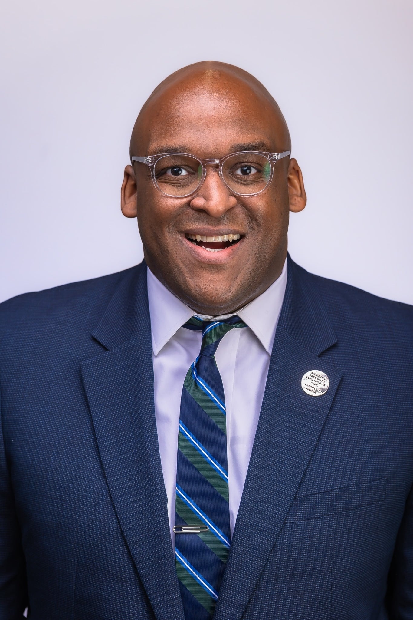 Website_Headshot_L_Dunn_high_quality